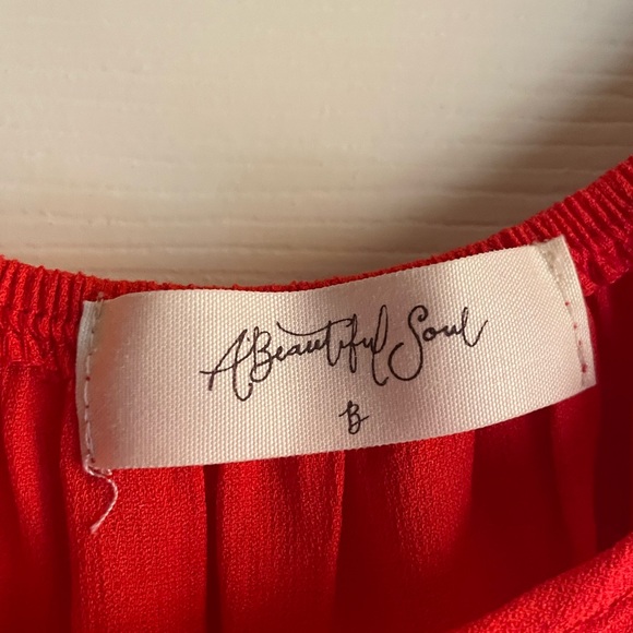 NWOT Beautiful Soul Women's Size B (18-20) Red Top - Picture 5 of 16